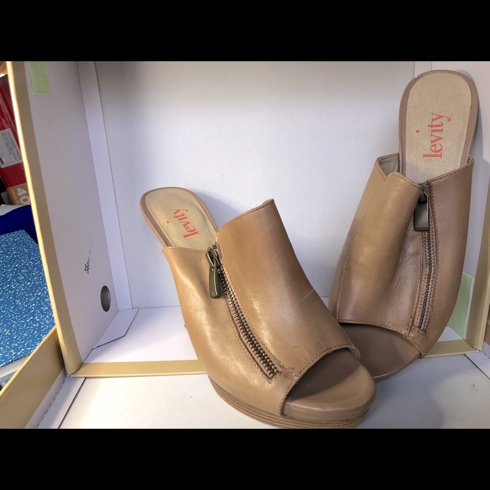 Tan leather Stilettos 7.5